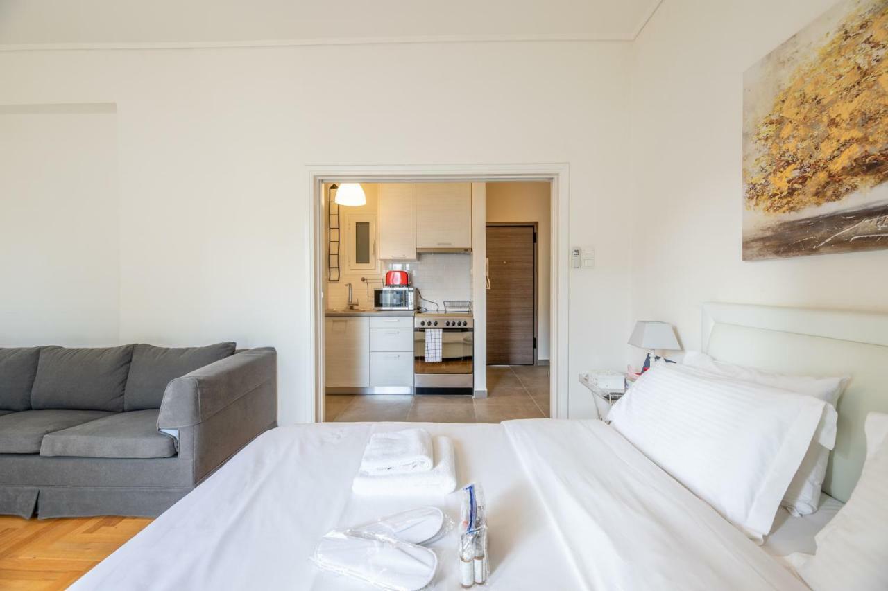 Top Sightseeing 3Rd Floor Studio On A Paved Road! أثينا المظهر الخارجي الصورة